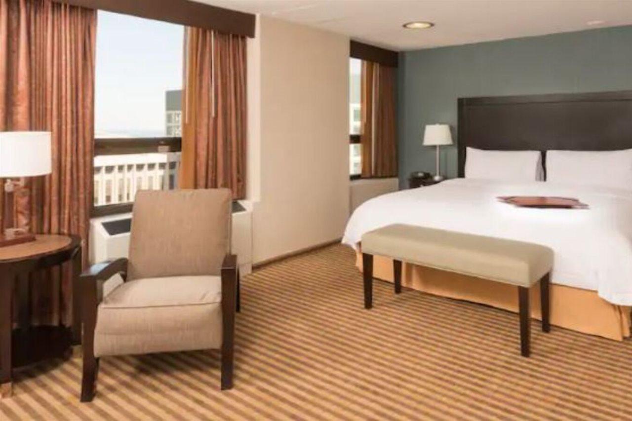 Hampton Inn Chicago Downtown/Magnificent Mile Buitenkant foto